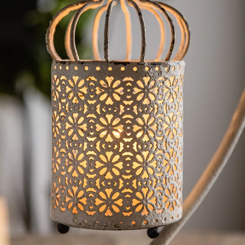 Romantic lantern with stand